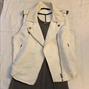 Ark & Co white vest with grey BKE tank top
